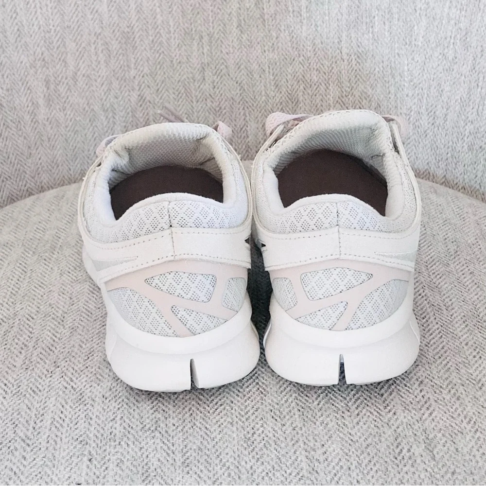 Nike Women's Pink White Sneakers